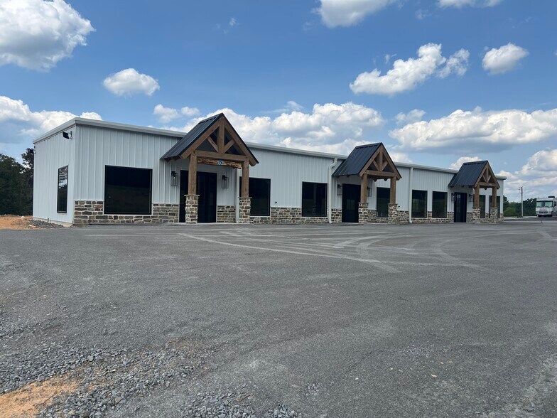 More Photos Of 3870 AL-69, Cullman Storefront For Lease