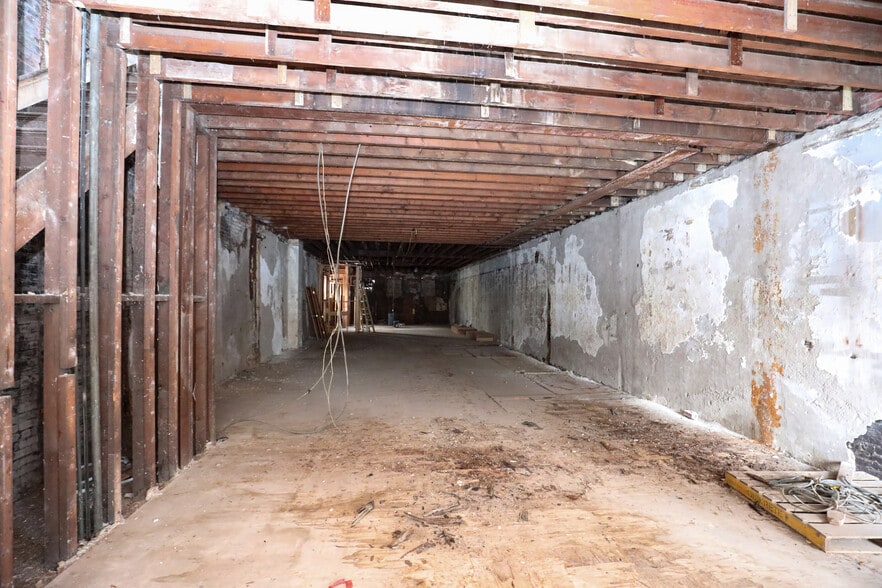 More Photos Of 350 Broadway, Kingston Storefront Retail Office For Sale