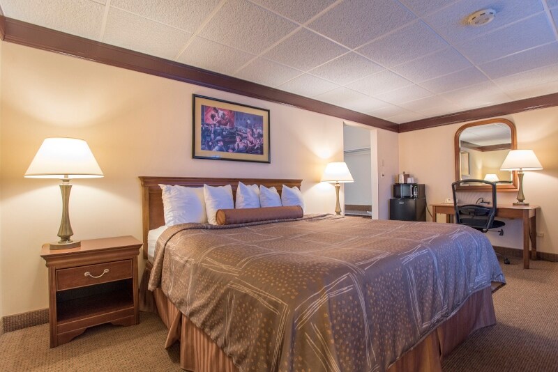 More Photos Of 2830 US Highway 160 W, Monte Vista Hotel For Sale