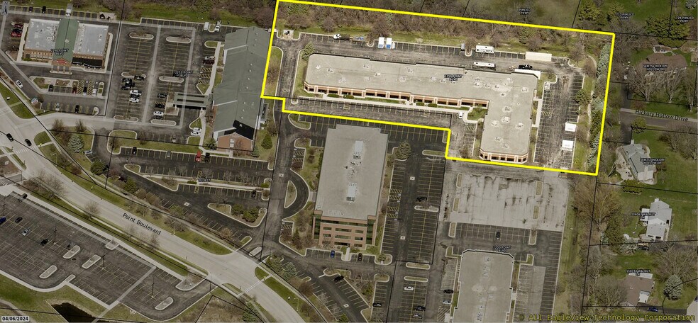 More Photos Of 2230 Point Blvd, Elgin Office Residential For Lease