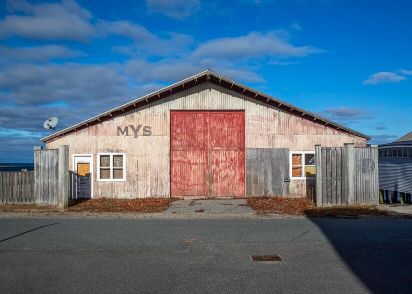 More Photos Of 109 Shore Rd, Southwest Harbor Flex For Sale