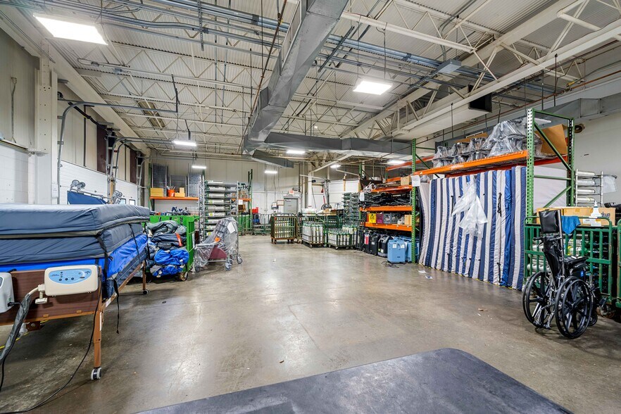 More Photos Of 63 Neck Rd, Haverhill Light Manufacturing For Sale