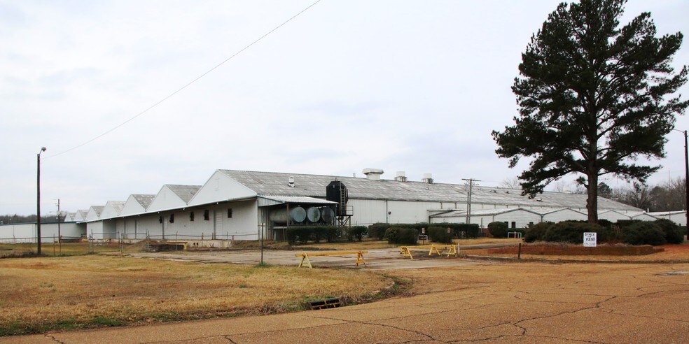 More Photos Of 100 Tubb Ave, West Point Industrial For Sale