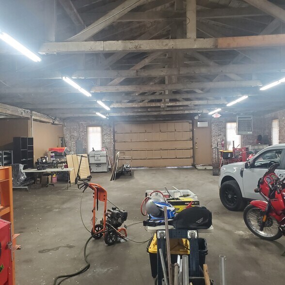 More Photos Of 1517 E Sprague Ave, Spokane Storefront Retail Office For Lease