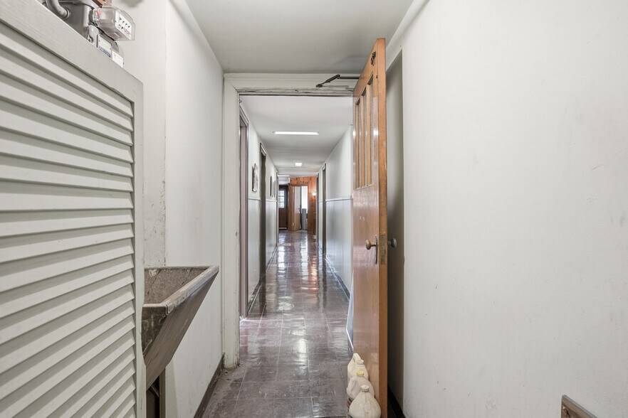 More Photos Of 10835 S Western Ave, Chicago Apartments For Sale