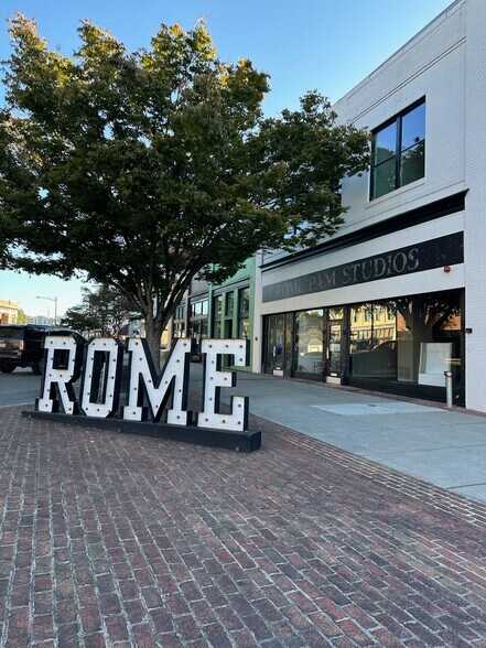 More Photos Of 510-512 Broad St, Rome Office For Sale