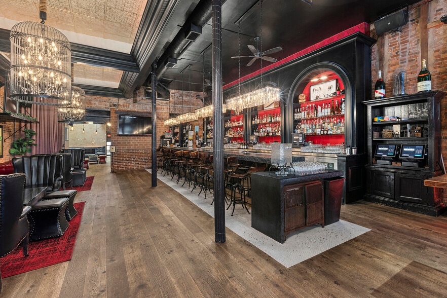 More Photos Of 712-714 Montgomery St, San Francisco Storefront Retail Office For Sale