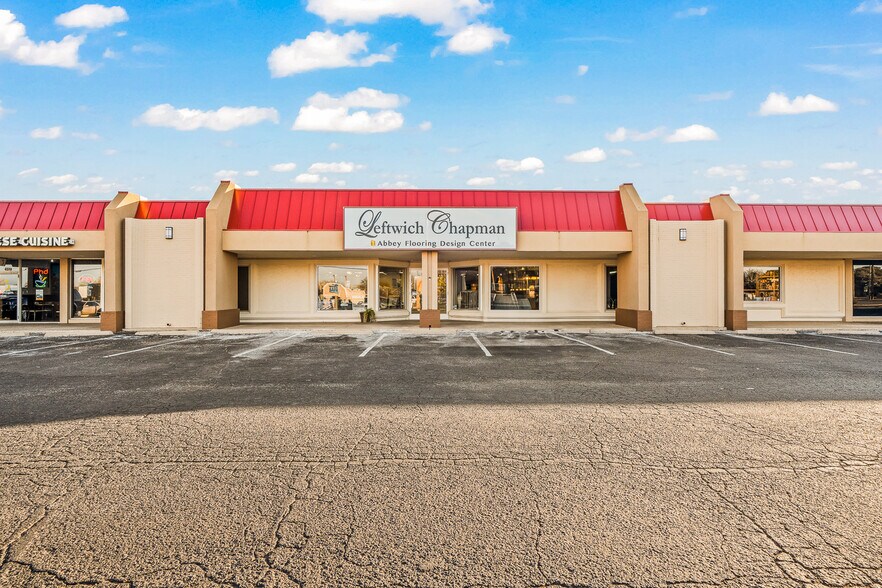 More Photos Of 4519 50th St, Lubbock Storefront For Lease