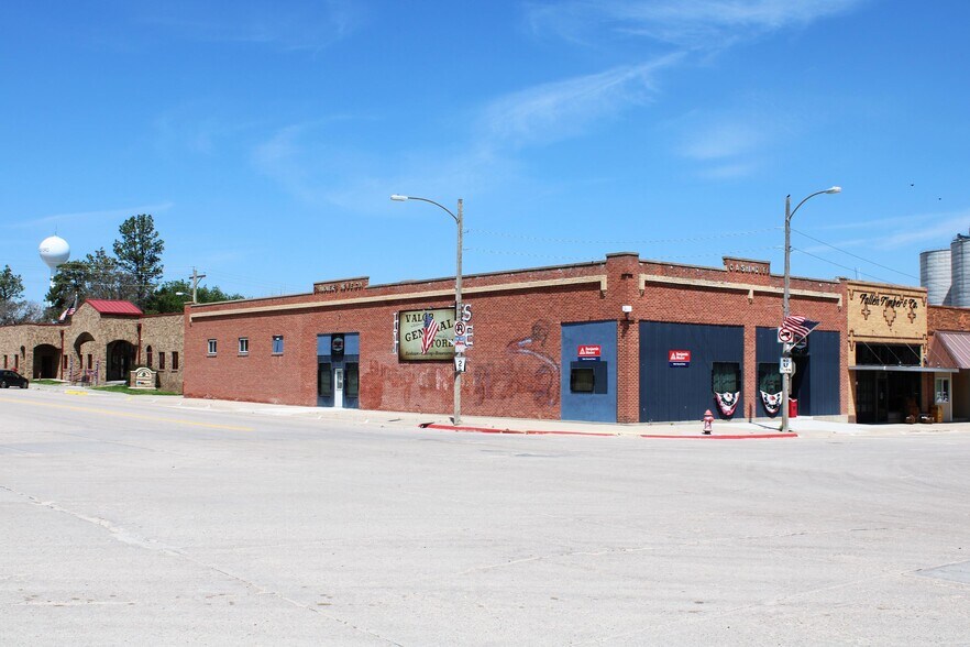 Primary Photo Of 800 Box Butte Ave, Hemingford General Retail For Sale