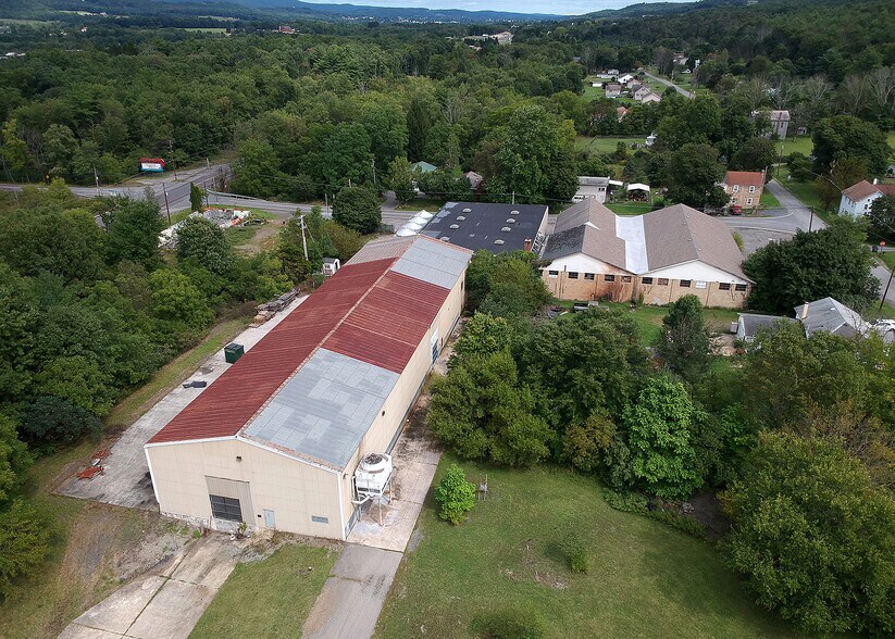 More Photos Of 164 Seneca Rd, Lehighton Warehouse For Lease
