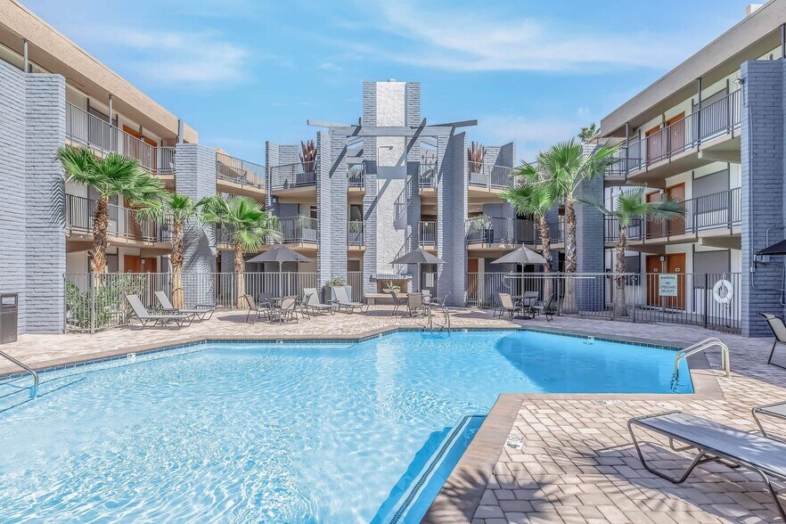 More Photos Of 1350 E Thomas Rd, Phoenix Apartments For Sale