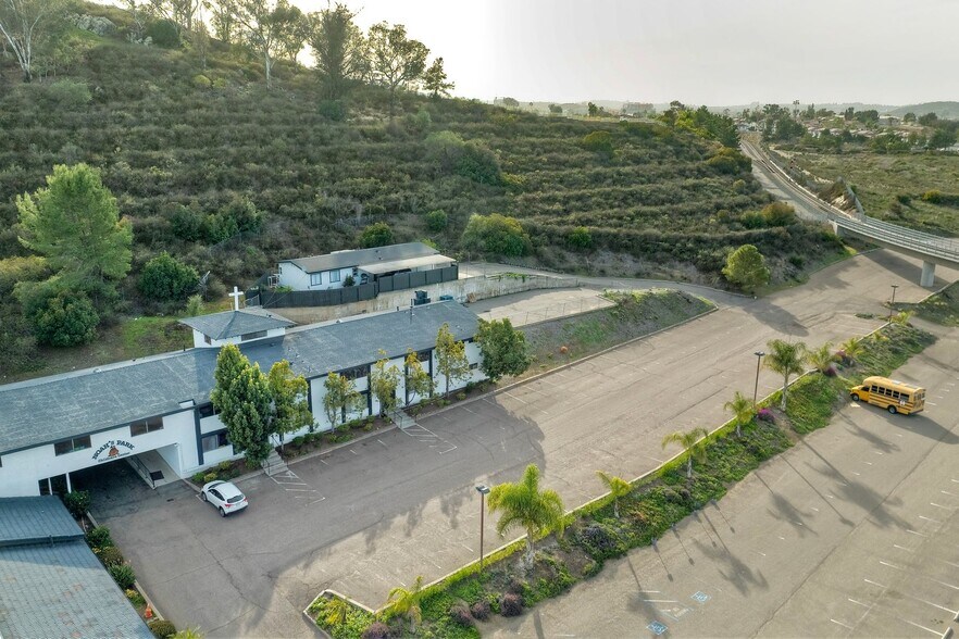 More Photos Of 855 Barham Dr, San Marcos Religious Facility For Lease