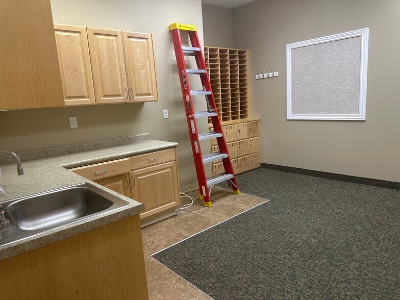 More Photos Of 811-867 N 900 W, Orem Office For Sale