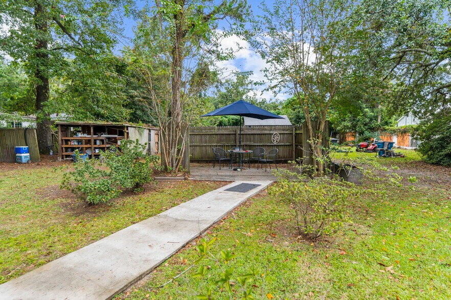 More Photos Of 4326 Leslie St, North Charleston Assisted Living For Sale