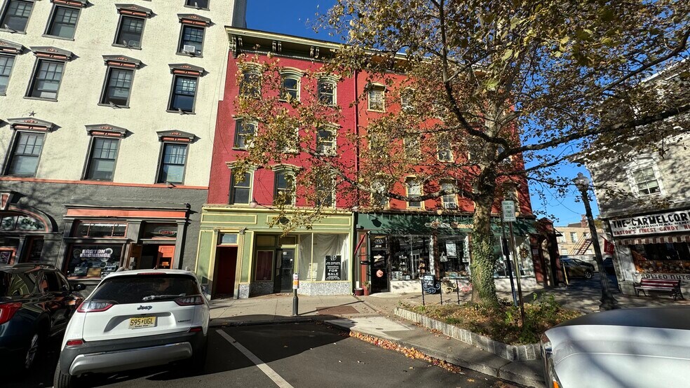 More Photos Of 58 Centre Sq, Easton Apartments For Sale