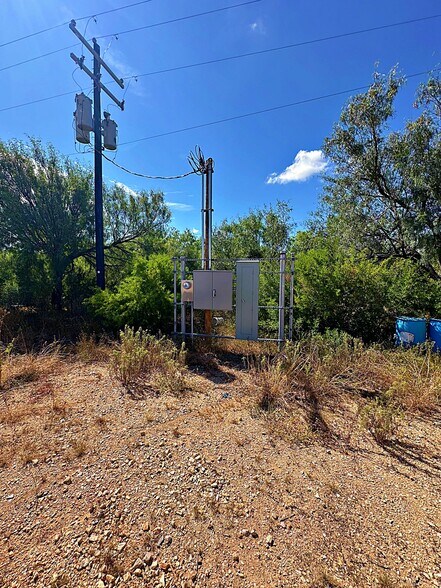 More Photos Of 823 TX-16, Jourdanton Land For Sale