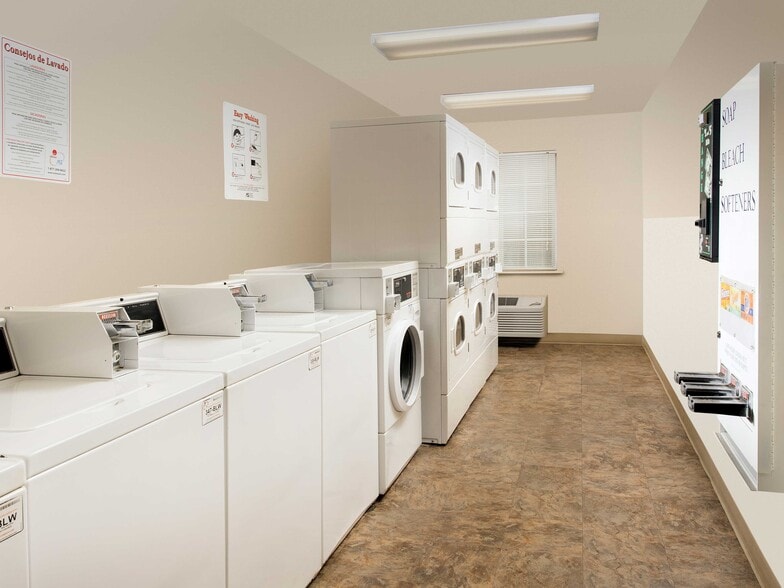 More Photos Of 7958 Interstate 35 Access Rd, San Antonio Hotel For Sale