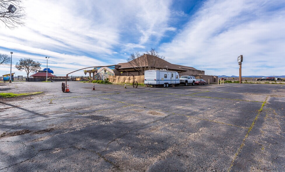 More Photos Of 4070 Country Rd 89, Dunnigan Restaurant For Sale