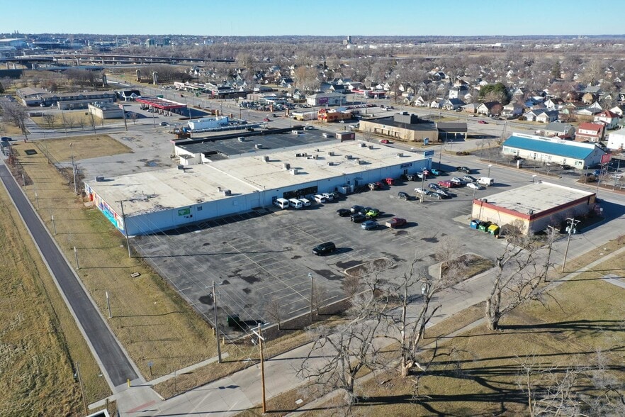 More Photos Of 3415 W Broadway, Council Bluffs General Retail For Lease