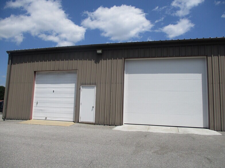 More Photos Of 1331 S 7th St, Chambersburg Office Residential For Sale