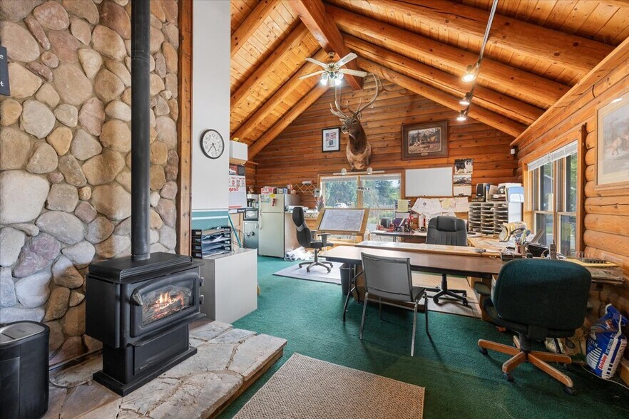 More Photos Of 10744 OR-62, Eagle Point Storefront Retail Office For Sale