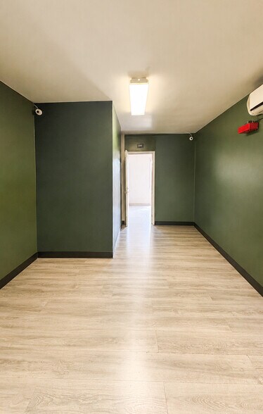 More Photos Of 7630-7632 S Western Ave, Los Angeles Freestanding For Sale