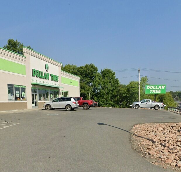 More Photos Of 153 S Main St, Calais Freestanding For Lease