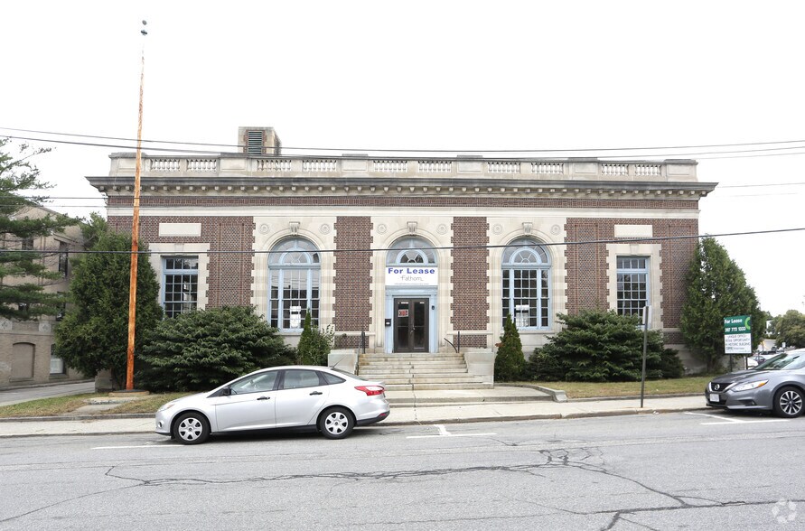 More Photos Of 27 Washington St, Biddeford Office For Sale