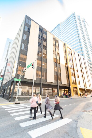 More Photos Of 501 Union St, Nashville Office For Lease