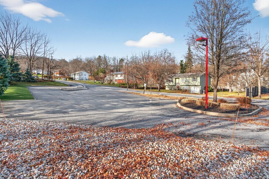 More Photos Of 531 Route 32, Highland Mills Office For Sale