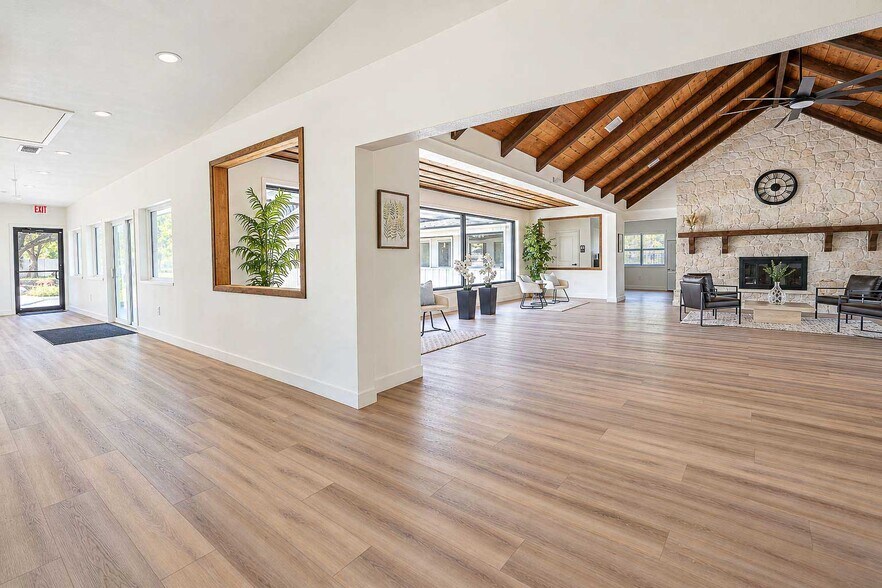 More Photos Of 17635 Kings Ct, Cypress Office Residential For Sale