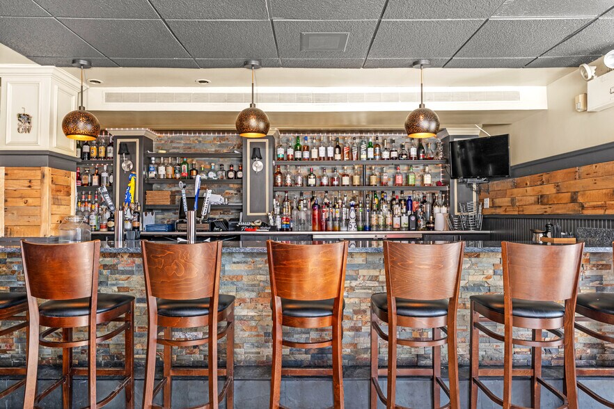 More Photos Of 2099 Post Rd, Warwick Restaurant For Sale