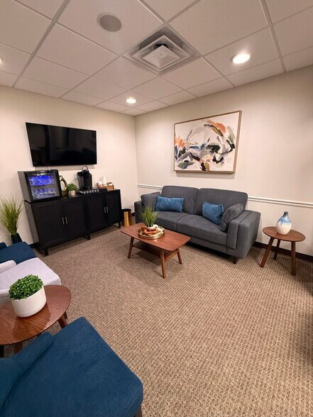 More Photos Of 1233 Berlin Rd, Voorhees Medical For Sale