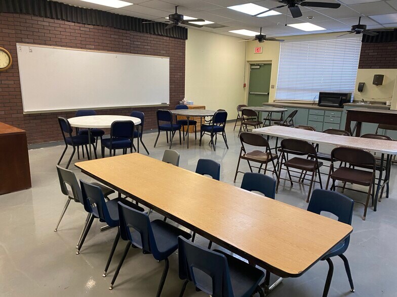 More Photos Of 630 W 17th Pl, Tempe Schools For Lease