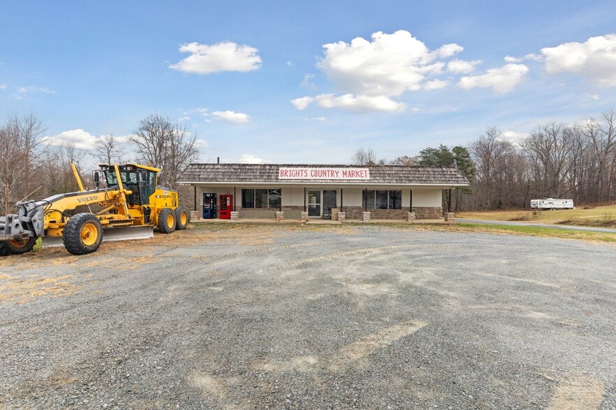 More Photos Of 3628 Brights Rd, Pittsville General Retail For Sale