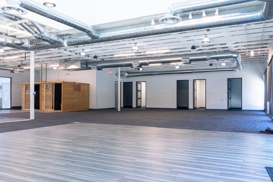 More Photos Of 1222 W Legacy Crossing Blvd, Centerville Freestanding For Lease