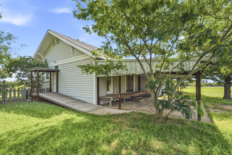 More Photos Of 1421 Airport Rd, Sulphur Springs Land For Sale