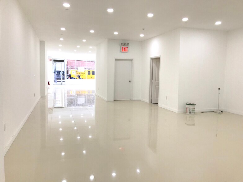 More Photos Of 42-61 Hunter St, Long Island City Apartments For Lease
