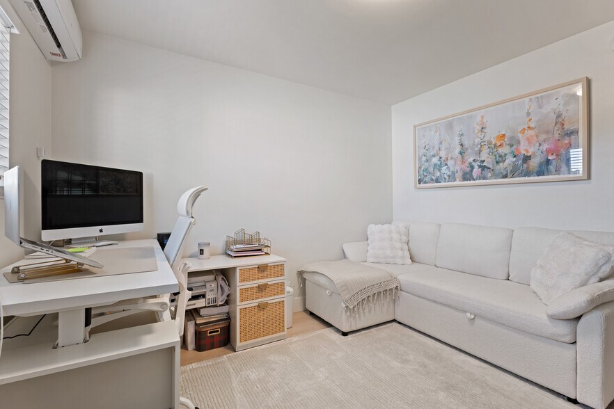 More Photos Of 4427 Camero Ave, Los Angeles Apartments For Sale