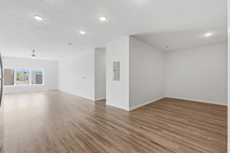 More Photos Of 1015 N 16th St, Omaha Apartments For Sale