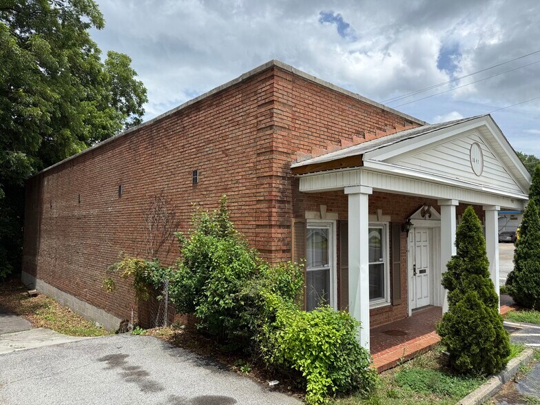 More Photos Of 1847 Washington Rd, Atlanta Office For Sale
