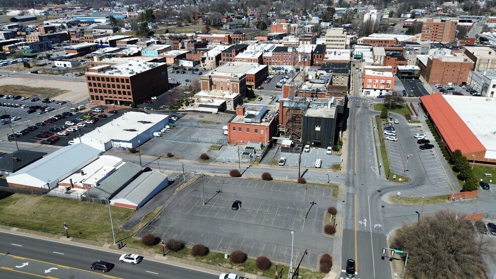 More Photos Of 112 6th St, Bristol Telecom Hotel Data Hosting For Sale