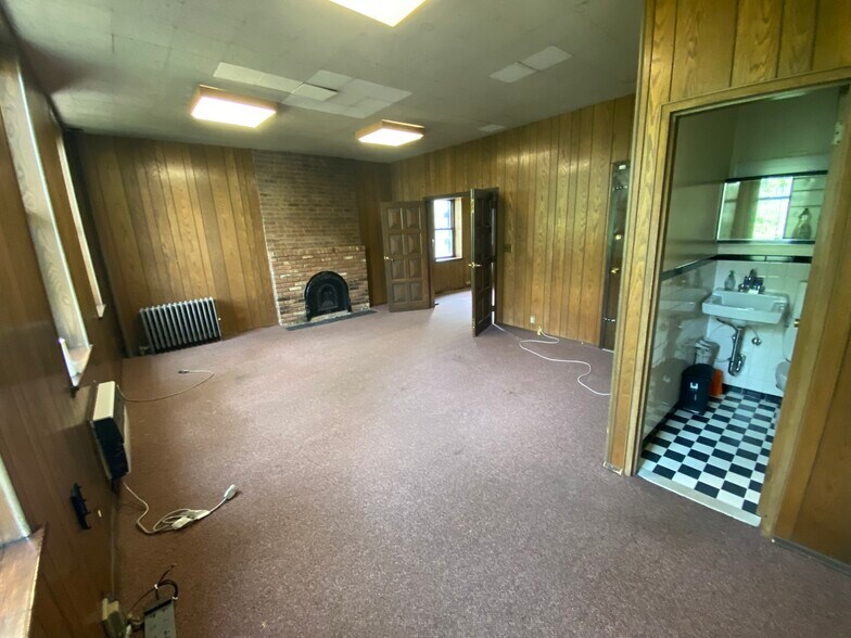 More Photos Of 44 Greenwich Ave, New York Office Residential For Lease