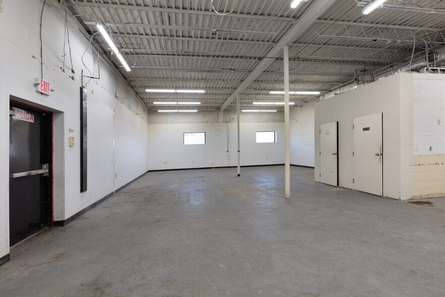 More Photos Of 5706-5712 Frederick Ave, Rockville Warehouse For Lease