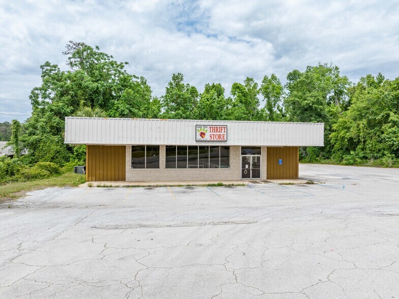 Primary Photo Of 1330 SW Main Blvd, Lake City Freestanding For Sale