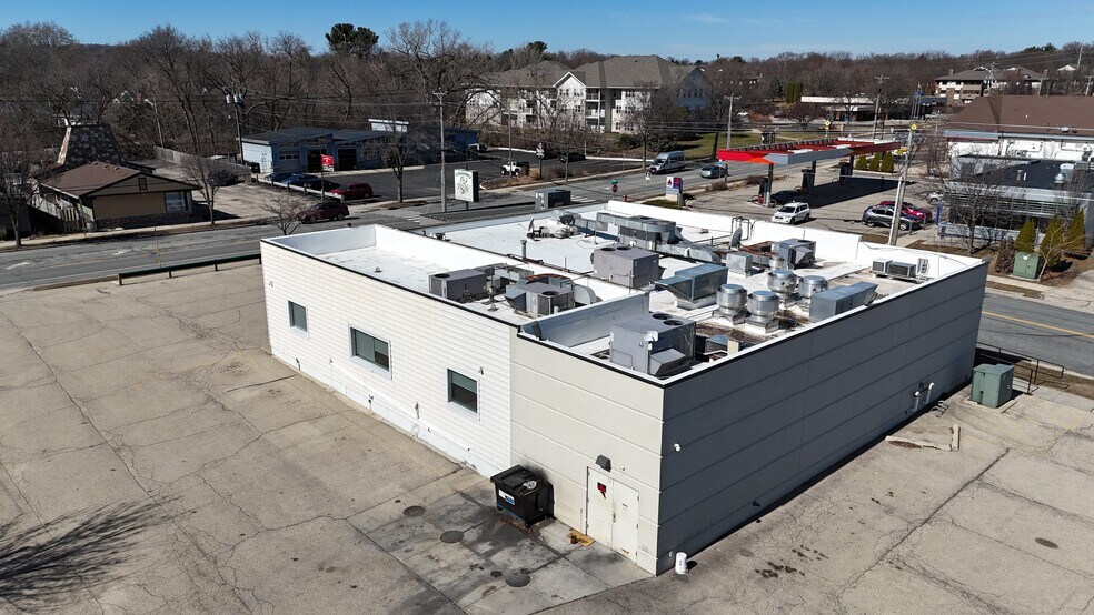 More Photos Of 1025 N Sherman Ave, Madison Freestanding For Lease