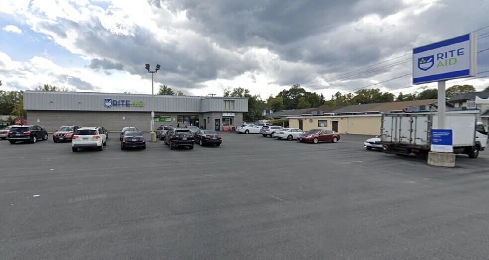 More Photos Of 277 Fairfield Ave, Waterbury Freestanding For Lease
