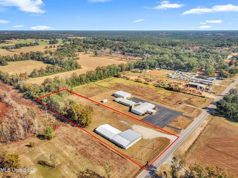 More Photos Of 6238 MS-198, Lucedale Specialty For Sale