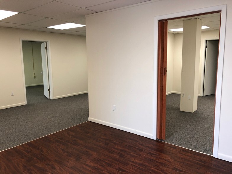 More Photos Of 3578 Brodhead Rd, Monaca Unknown For Lease