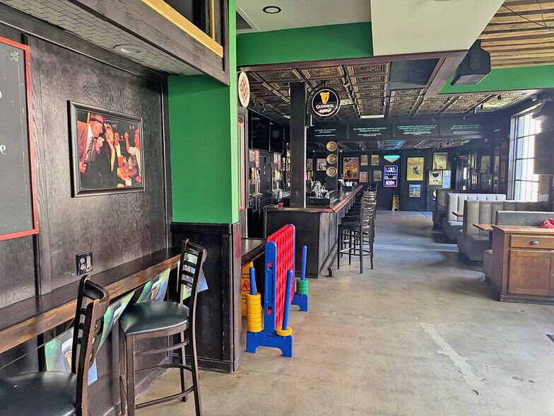 More Photos Of 908-910 Currie St, Fort Worth Restaurant For Lease